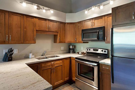 Full Kitchen