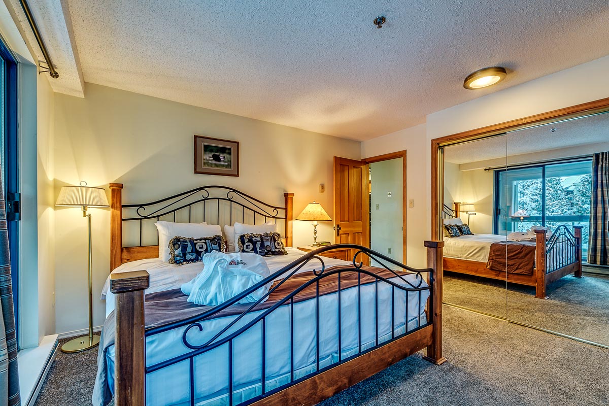 Second Bedroom with Full King