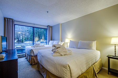 Master Bedroom with 2 Queen Beds