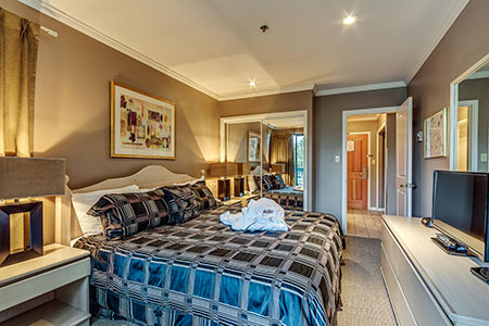 Second Bedroom - King