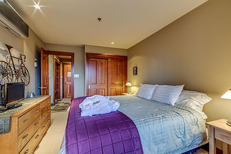 King Bedroom