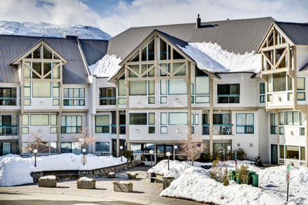Greystone Lodge Front