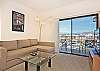 The Beatrice - 1 bedroom Luxury Downtown LA Apt