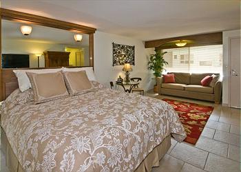 Image of Diamond Head Beach Hotel on Oahu Vacation Rentals Specials
