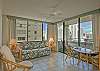 AMAZING Waikiki Skytower Condo - Close Walk to Everything! -