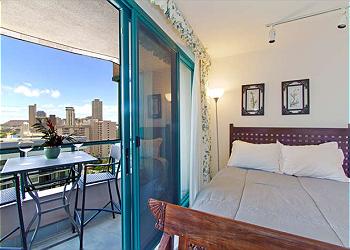 Guest Room with Lanai