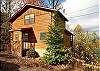 MOUNTAIN TREEHOUSE #2145 Cabin in between Gatlinburg and Pigeon Forge