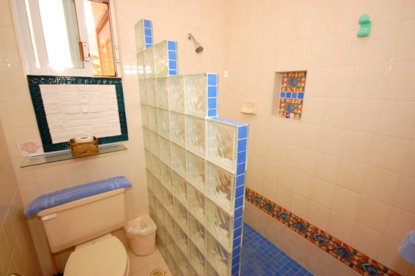 Guest Bathroom, Seven Seas #5, South Akumal-Thumbnail
