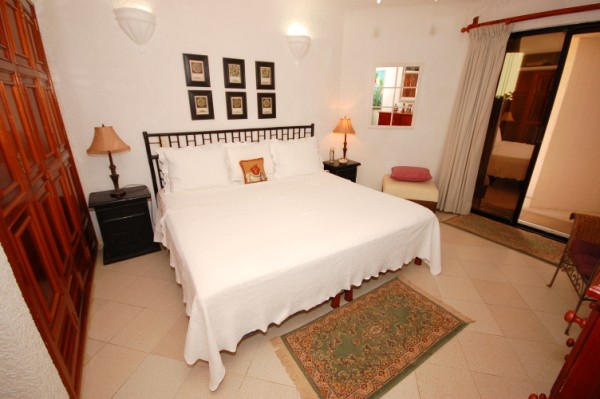 Seven Seas Condos #1 Master bedroom, South Akumal, Mexico-Thumbnail