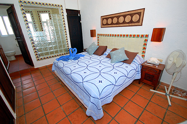 La Sirena Master Bedroom-Thumbnail