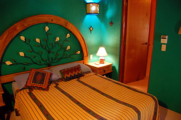 Garden Casita Interior-Thumbnail