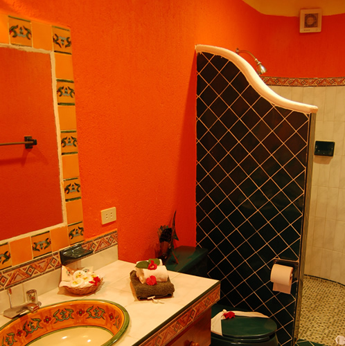 Lower Guest Bath-Thumbnail