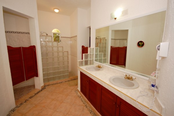 Master Bath and dressing room-Thumbnail