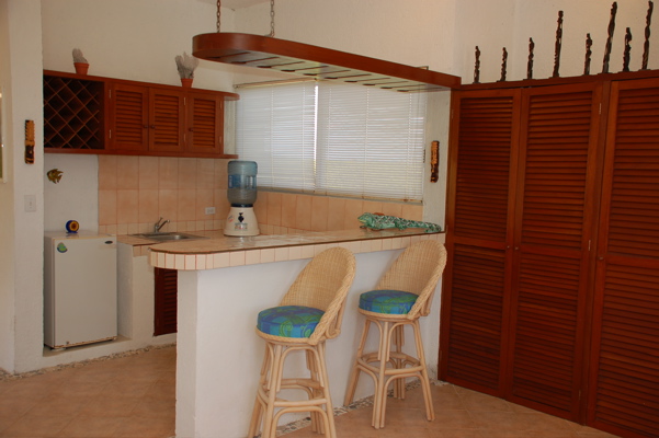 Upper Suite Kitchenette-Thumbnail