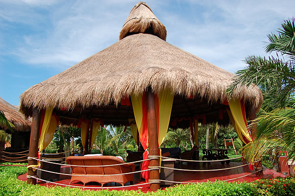 Outdoor sitting areas-Thumbnail