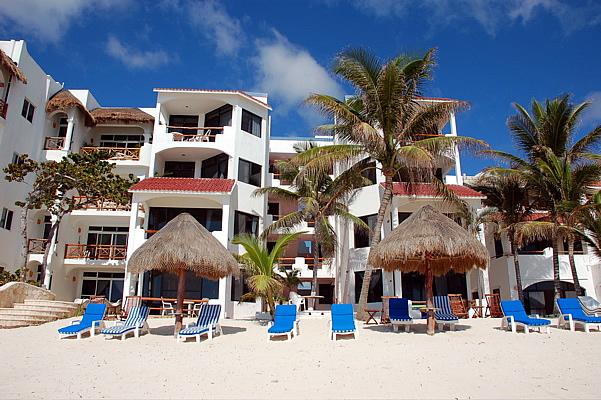 Luna Azul Condominiums-Thumbnail