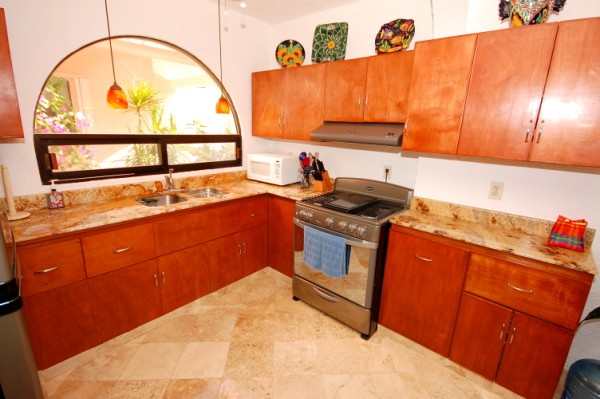 Kitchen at Seven Seas #5-Thumbnail