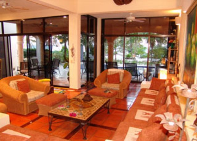 Main living area-Thumbnail