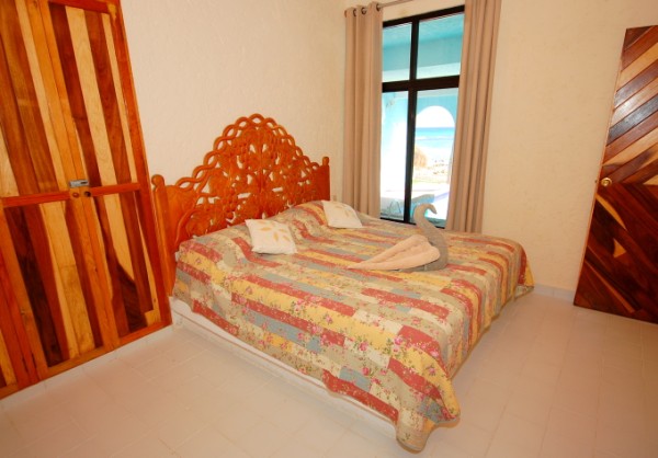 Guest bedroom with ocean views, La Iguana 1, Akumal-Thumbnail