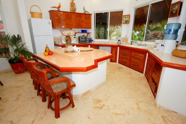 Full Kitchen-Thumbnail