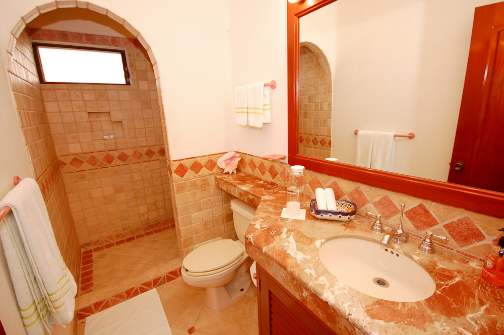 Casa de las Conchas ground floor guest suite bathroom-Thumbnail