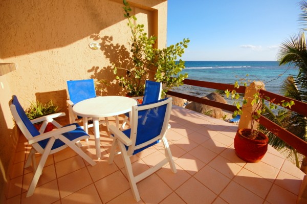 La Sirena Condos # 9, ocean side terrace, Akumal, Mexico-Original