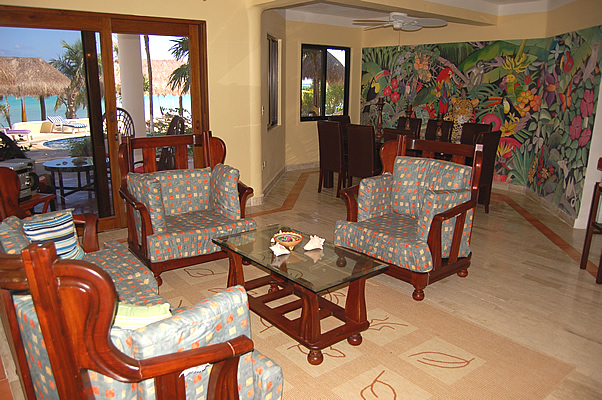 Living Area-Thumbnail