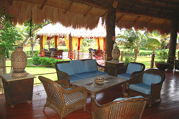 Garden Lobby-Thumbnail