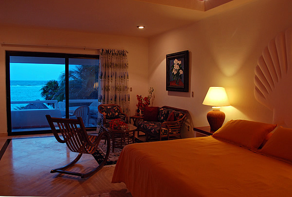 Casa de las Conchas master bedroom.-Thumbnail
