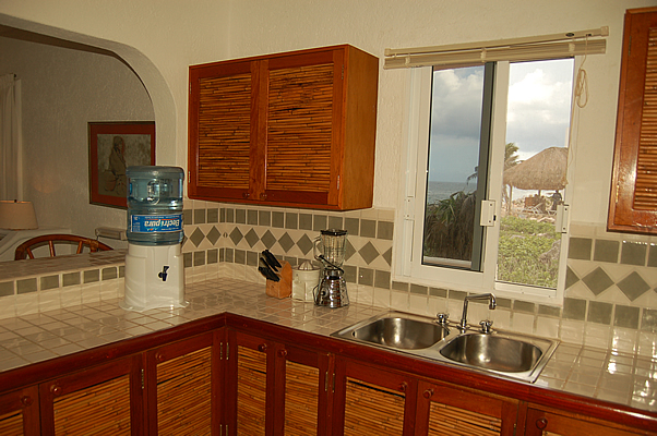 Full Kitchen-Thumbnail