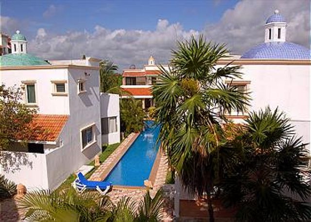 Pool view-Thumbnail