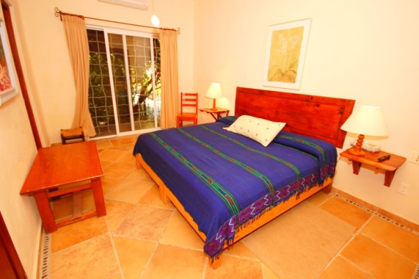 Ground floor bedroom (north) with ensuite bathroom-Thumbnail