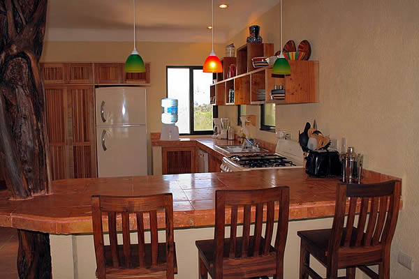 Kitchen and Breakfast Bar-Thumbnail