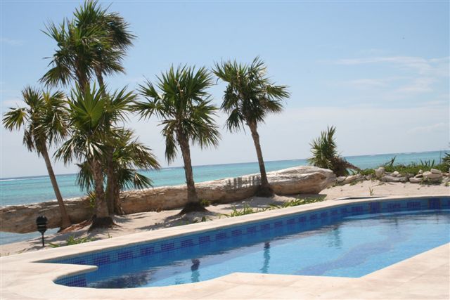 Casa Cavu's Pool-Thumbnail