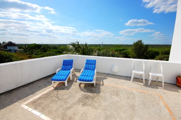 Upper terrace over looking the jungle, Casa Cavu, Tankah Bay-Thumbnail