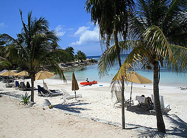 Akumal Bay Beach-Thumbnail