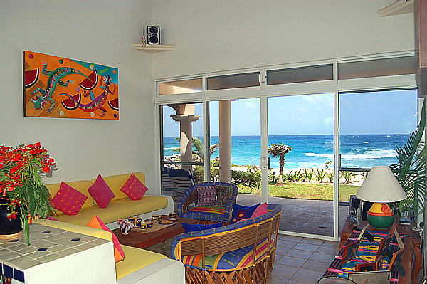 Living Area-Thumbnail