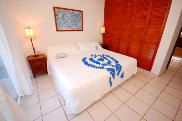 La Sirena Condos # 9, Guest Bedroom, Akumal, Mexico-Thumbnail