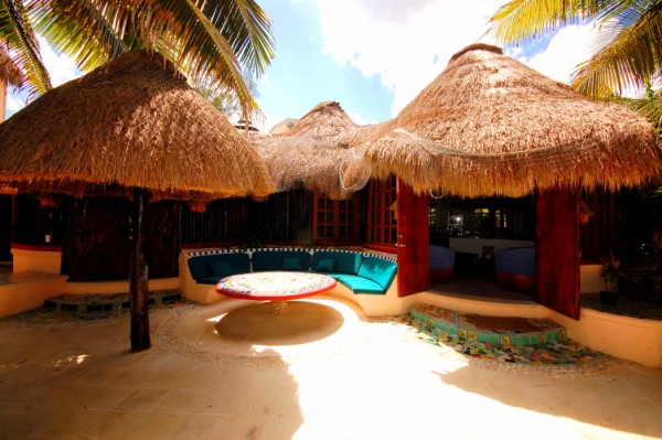 Casita Exterior Casa Iguana, Akumal, Mexico-Thumbnail