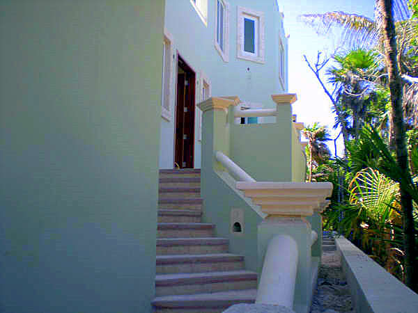 Front Entrace-Thumbnail