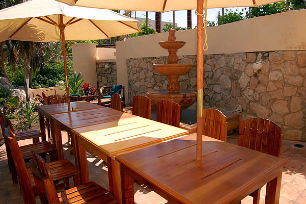 Outside Dining Area-Thumbnail