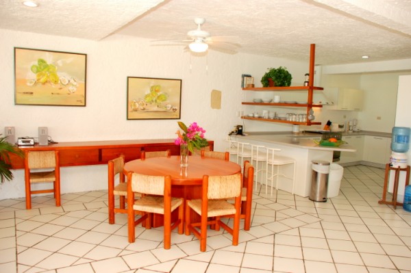 Dining and Kitchen with breakfast bar.-Thumbnail