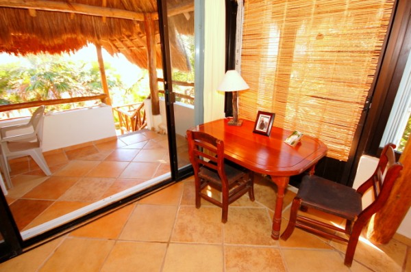Upper Bedroom writing desk-Thumbnail