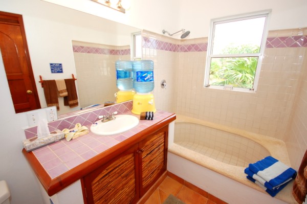 Casa Gatos 103 Bathroom, Akumal-Thumbnail