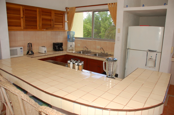 Full Kitchen-Thumbnail