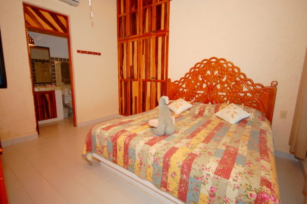 Guest bedroom with king bed, La Iguana 1, Akumal-Thumbnail