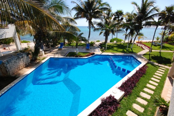 The pool at Seven Seas Condos, South Akumal, Mexico-Thumbnail