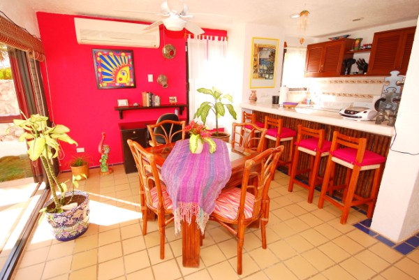 Dining and breakfast bar.-Thumbnail