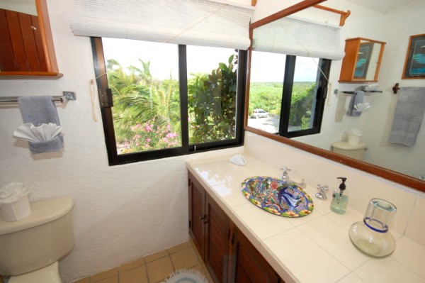 Master bathroom.-Thumbnail