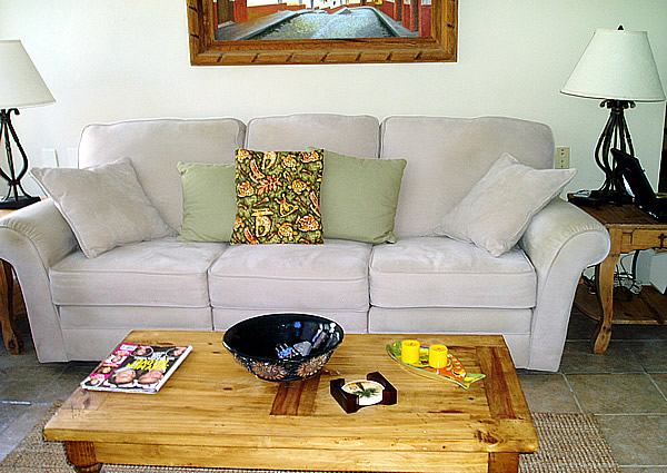 Comfy Sitting Area-Thumbnail